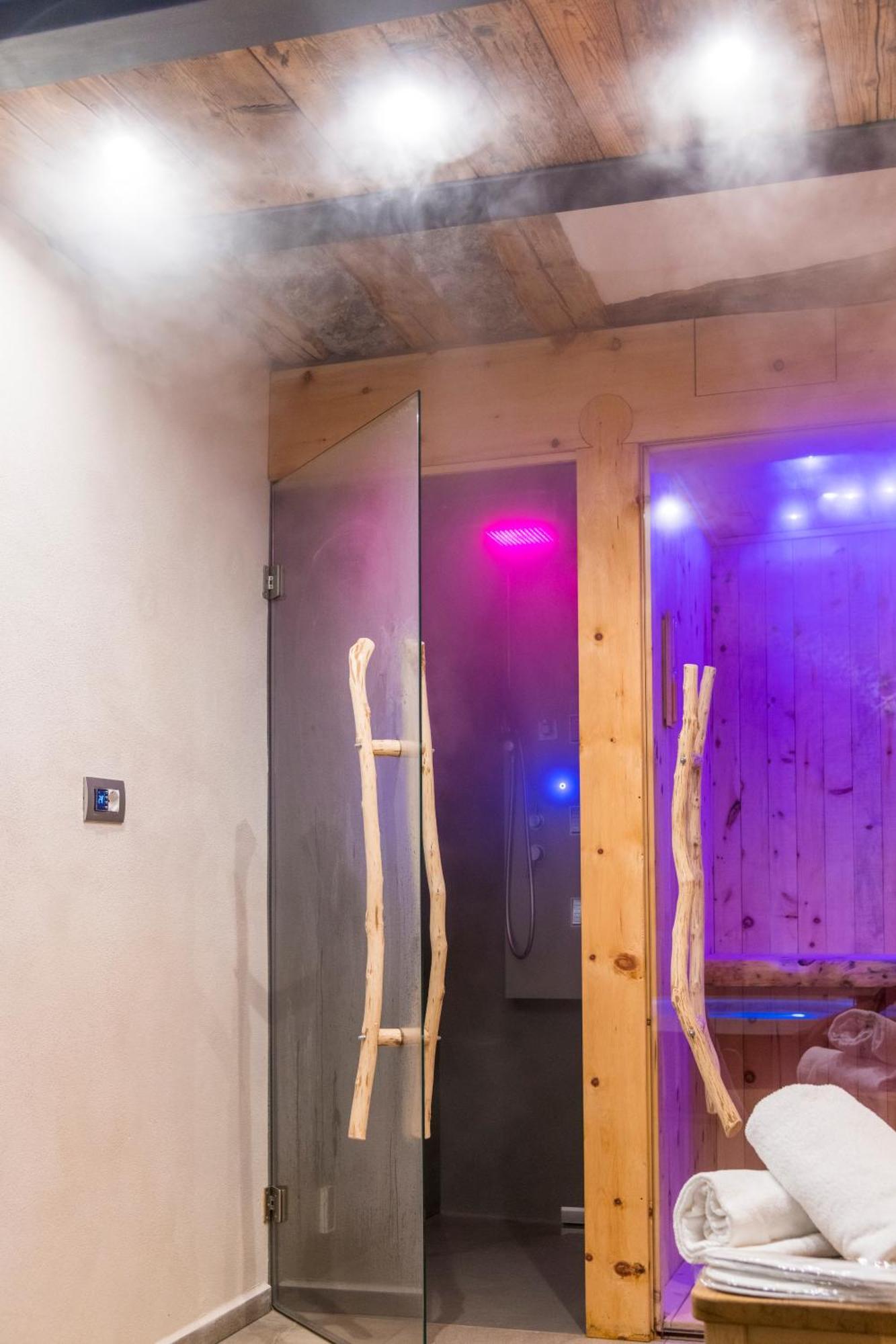 La Placette - Albergo Diffuso E Trattoria Usseaux Exteriér fotografie