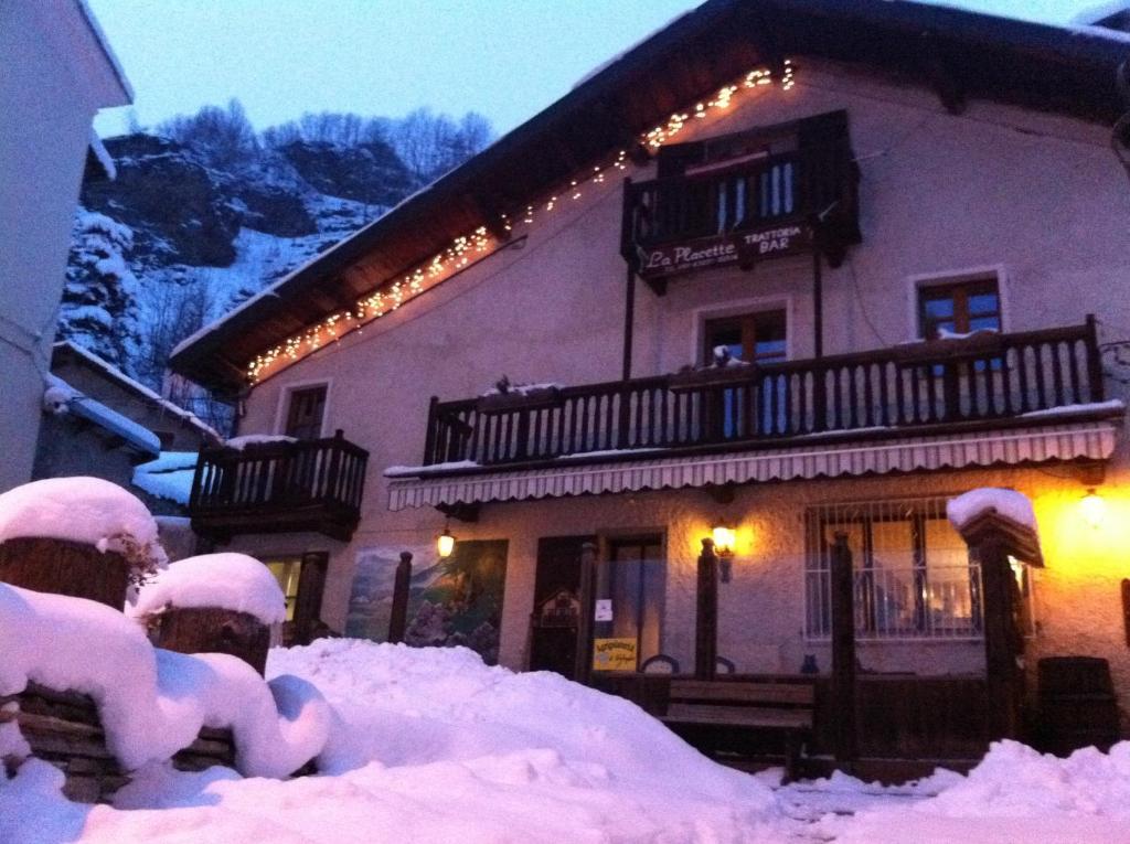 La Placette - Albergo Diffuso E Trattoria Usseaux Exteriér fotografie
