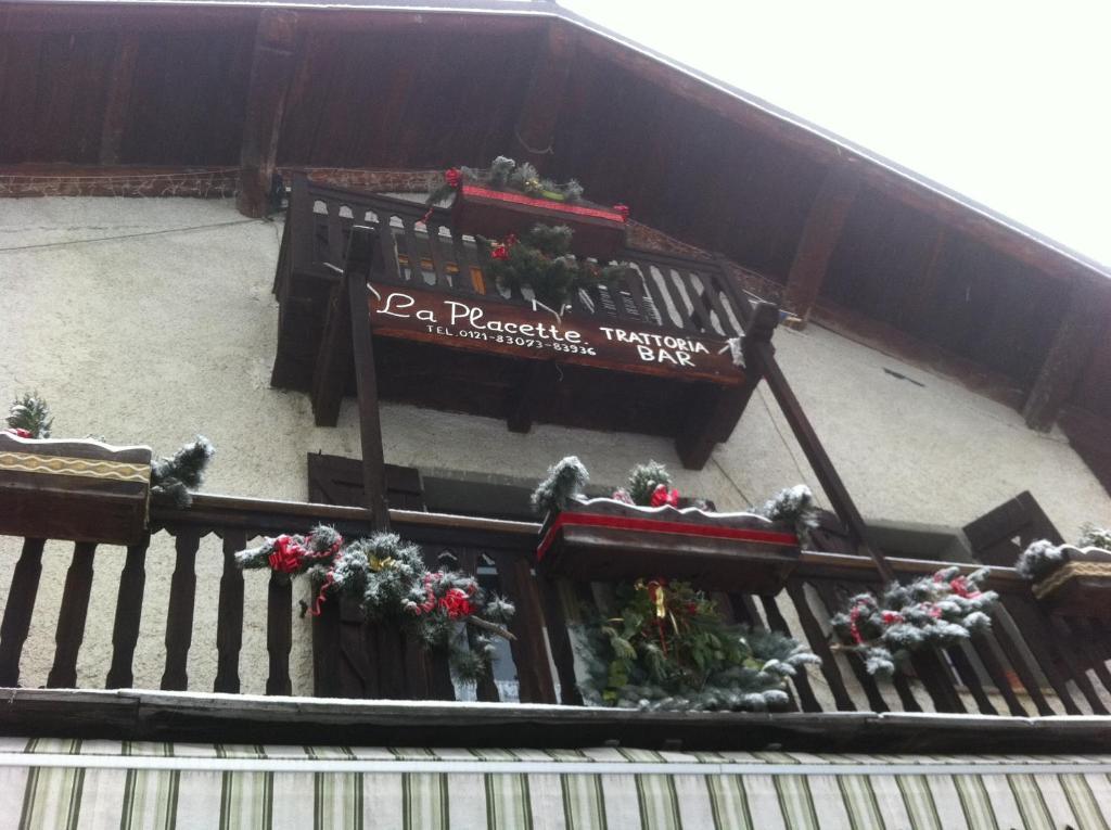 La Placette - Albergo Diffuso E Trattoria Usseaux Exteriér fotografie