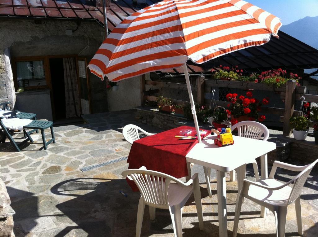 La Placette - Albergo Diffuso E Trattoria Usseaux Pokoj fotografie