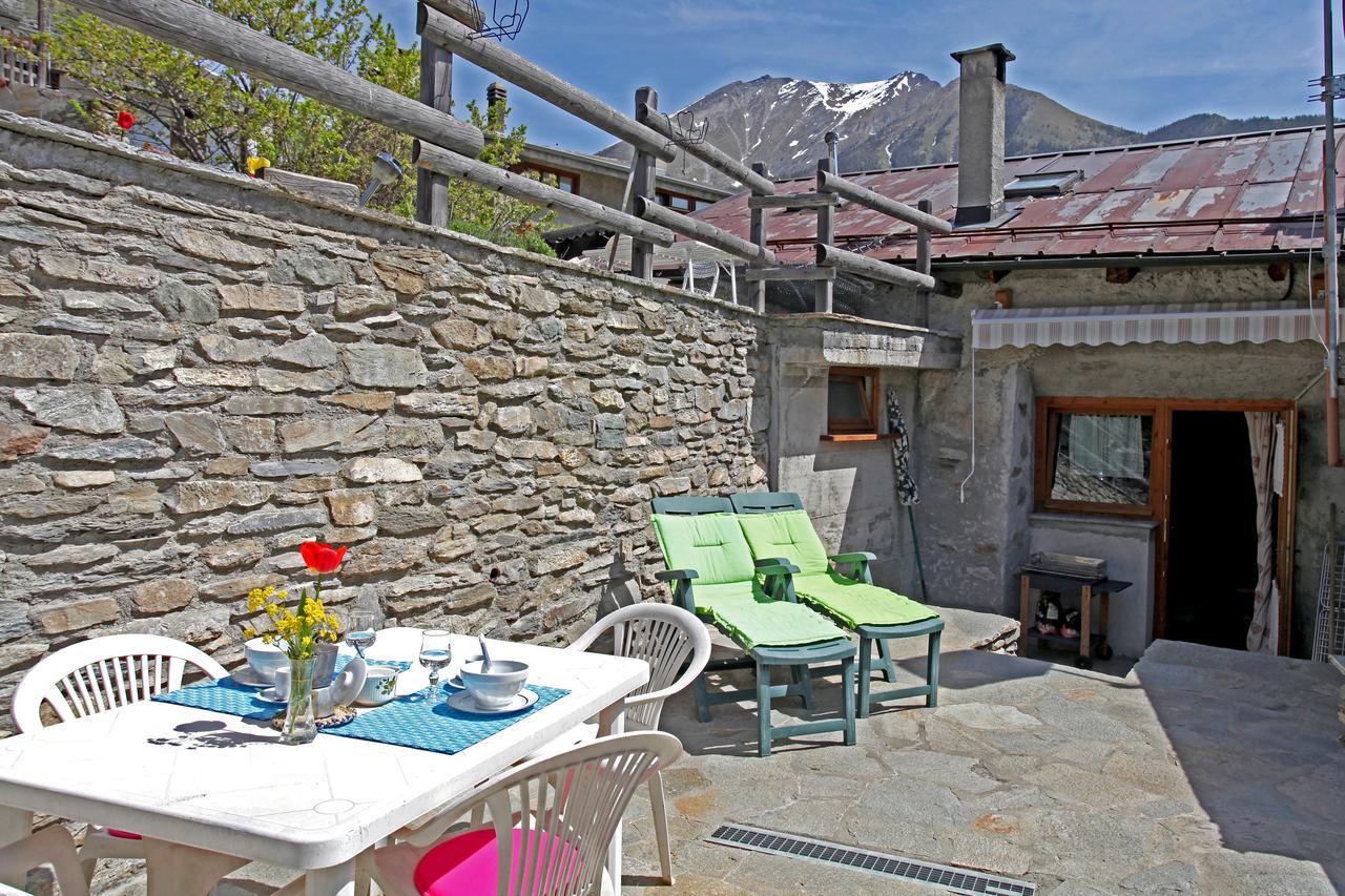 La Placette - Albergo Diffuso E Trattoria Usseaux Exteriér fotografie